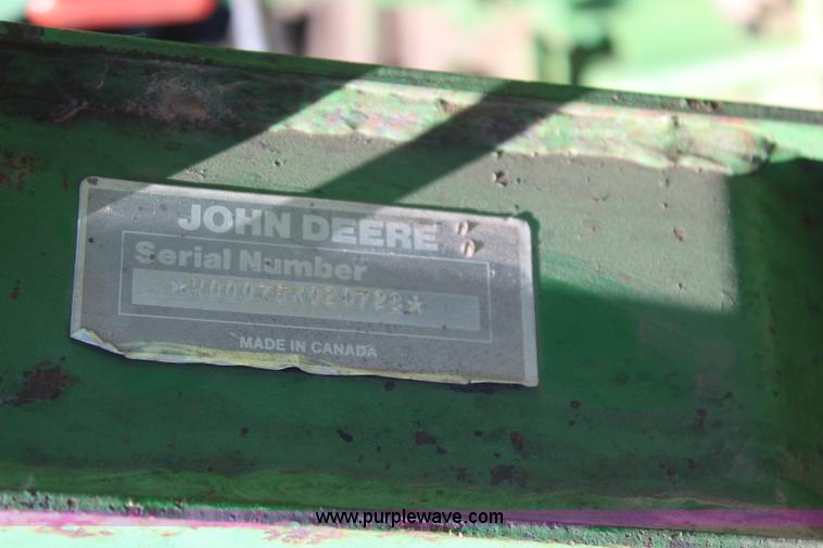 image for item K6943 1988 John Deere 1050 tractor