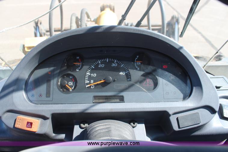 image for item K6983 2005 Komatsu WA250-5L wheel loader