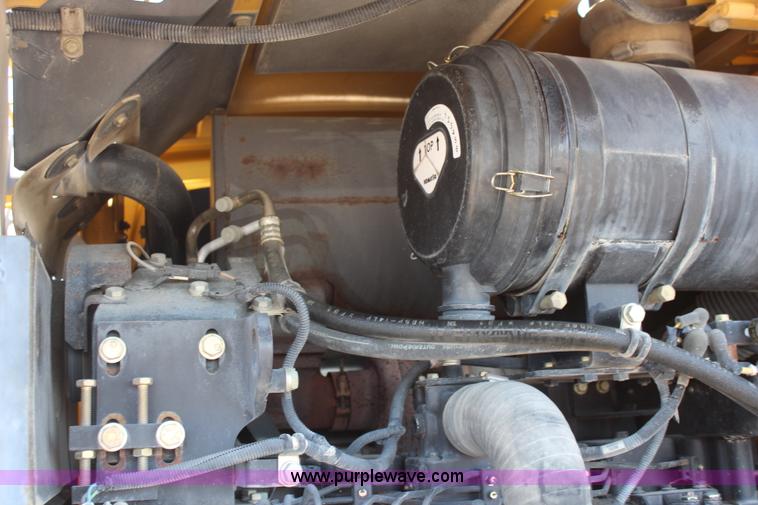 image for item K6983 2005 Komatsu WA250-5L wheel loader