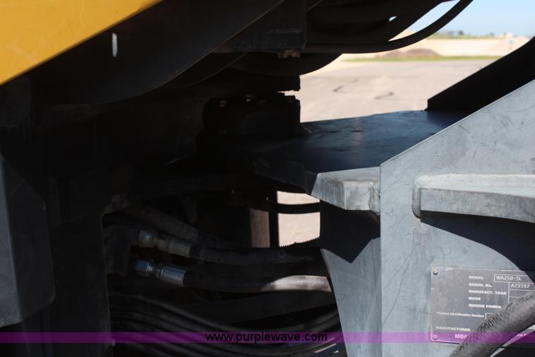 image for item K6983 2005 Komatsu WA250-5L wheel loader