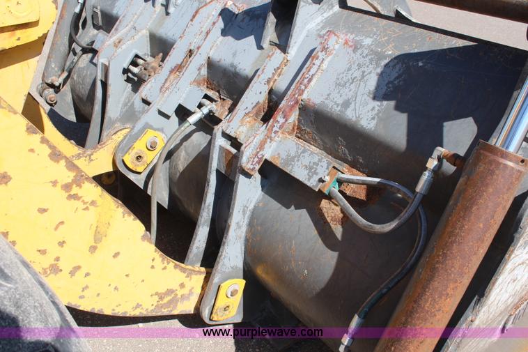 image for item K6983 2005 Komatsu WA250-5L wheel loader