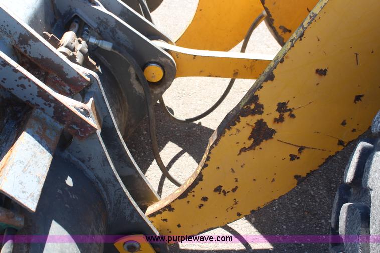 image for item K6983 2005 Komatsu WA250-5L wheel loader