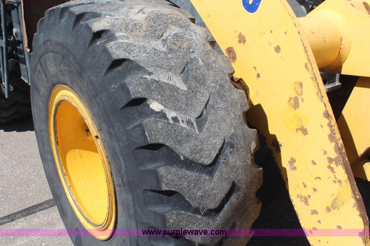 image for item K6983 2005 Komatsu WA250-5L wheel loader