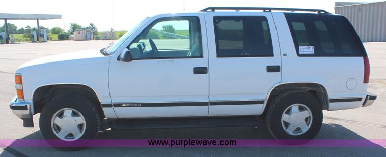 image for item K6984 1996 Chevrolet Tahoe SUV