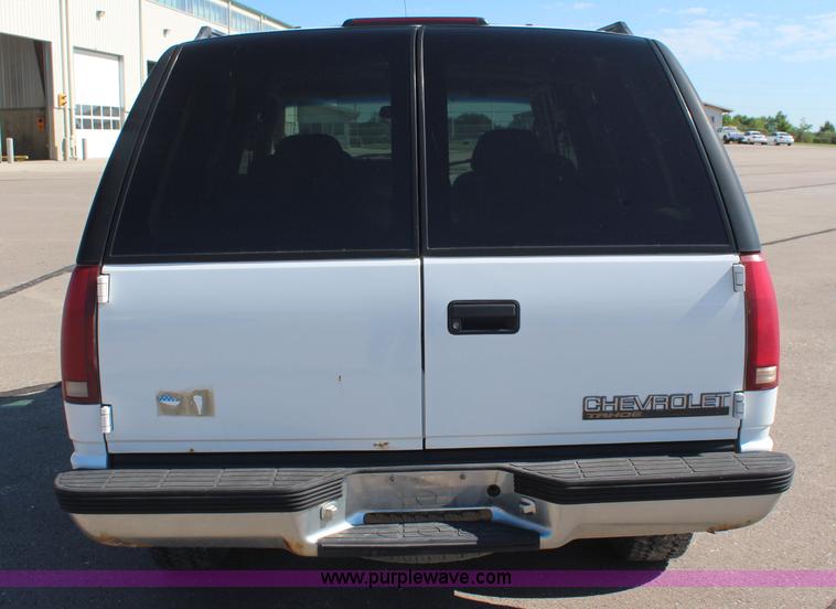 image for item K6984 1996 Chevrolet Tahoe SUV