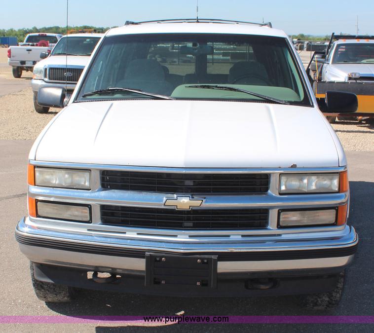image for item K6984 1996 Chevrolet Tahoe SUV