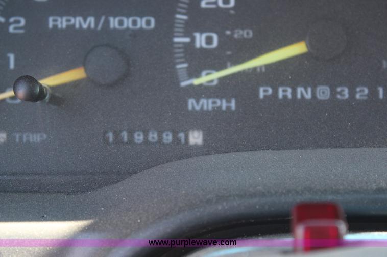 image for item K6984 1996 Chevrolet Tahoe SUV