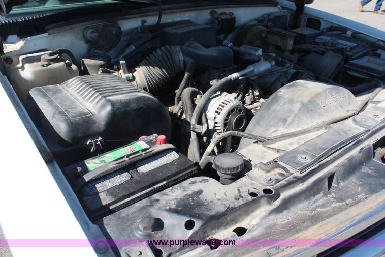 image for item K6984 1996 Chevrolet Tahoe SUV