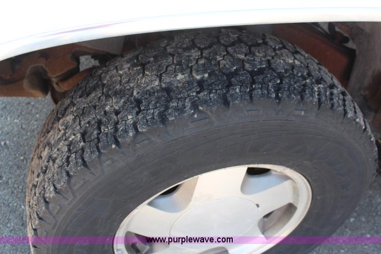 image for item K6984 1996 Chevrolet Tahoe SUV