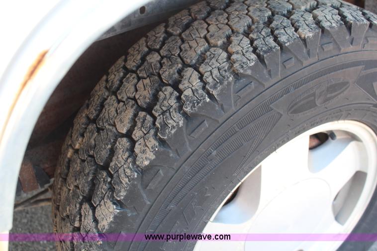 image for item K6984 1996 Chevrolet Tahoe SUV