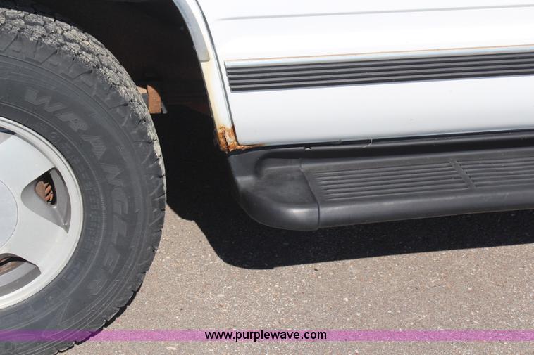 image for item K6984 1996 Chevrolet Tahoe SUV