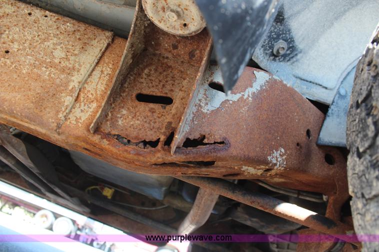 image for item K6984 1996 Chevrolet Tahoe SUV