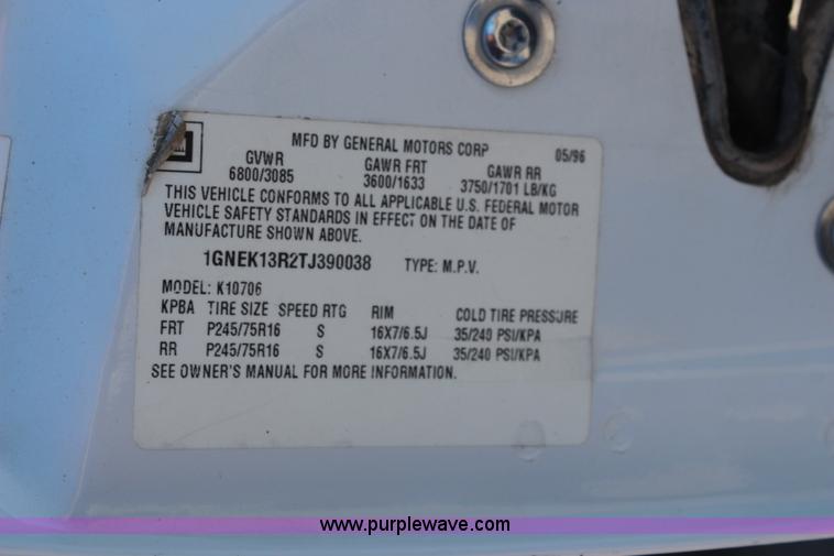 image for item K6984 1996 Chevrolet Tahoe SUV