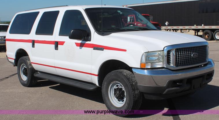 image for item K6985 2003 Ford Excursion XLT SUV