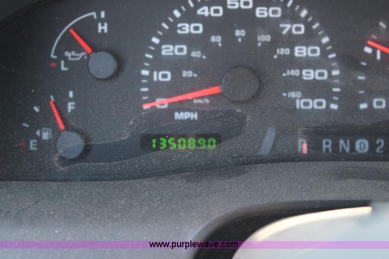 image for item K6985 2003 Ford Excursion XLT SUV