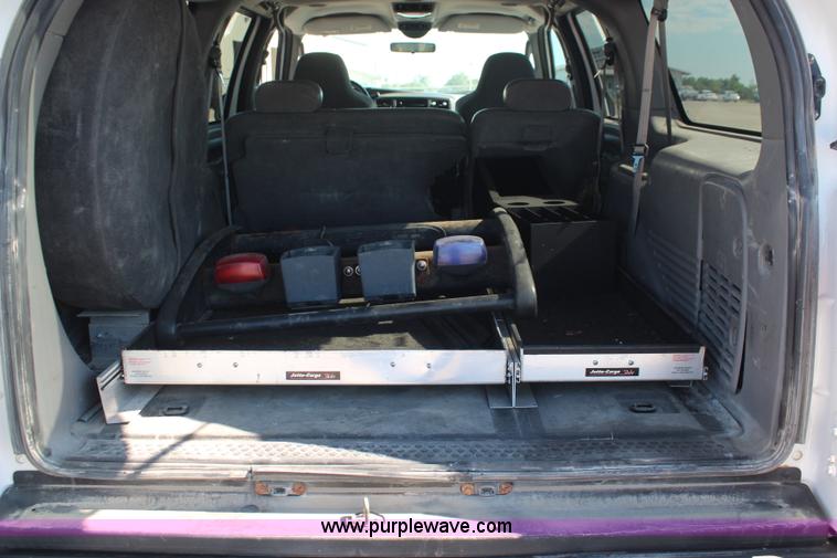 image for item K6985 2003 Ford Excursion XLT SUV