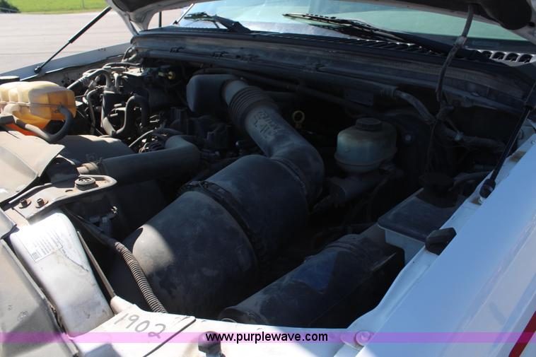 image for item K6985 2003 Ford Excursion XLT SUV