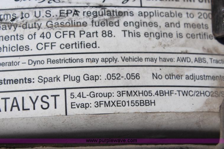 image for item K6985 2003 Ford Excursion XLT SUV