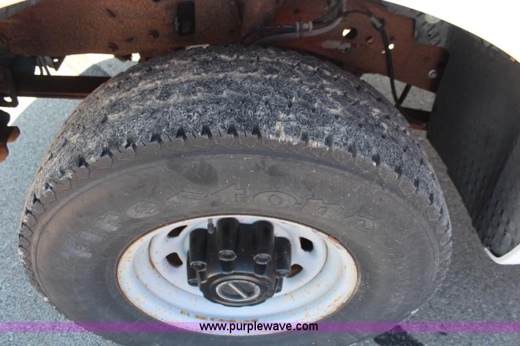 image for item K6985 2003 Ford Excursion XLT SUV