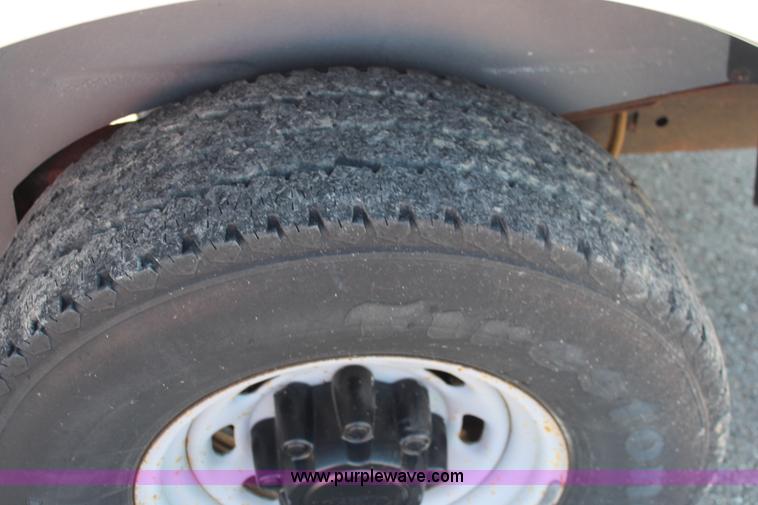 image for item K6985 2003 Ford Excursion XLT SUV