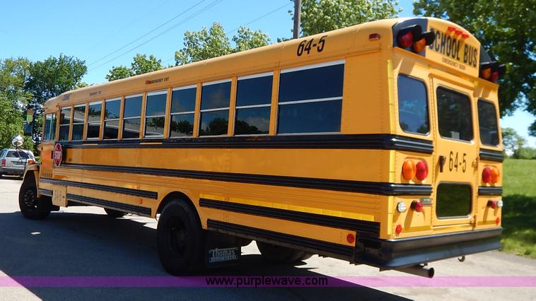 image for item K7442 2005 Freightliner FS65 Thomas school bus