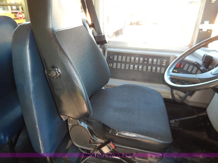 image for item K7442 2005 Freightliner FS65 Thomas school bus