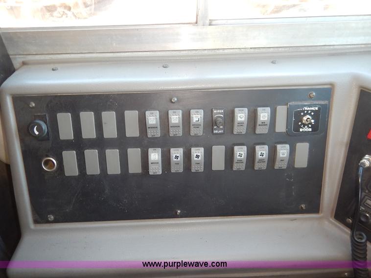 image for item K7442 2005 Freightliner FS65 Thomas school bus