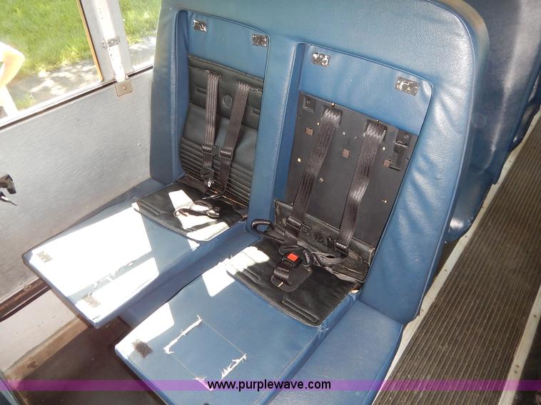 image for item K7442 2005 Freightliner FS65 Thomas school bus