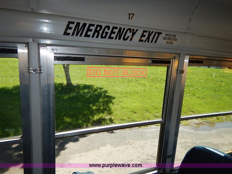 image for item K7442 2005 Freightliner FS65 Thomas school bus