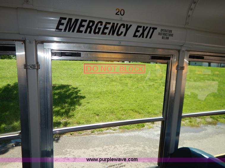 image for item K7442 2005 Freightliner FS65 Thomas school bus