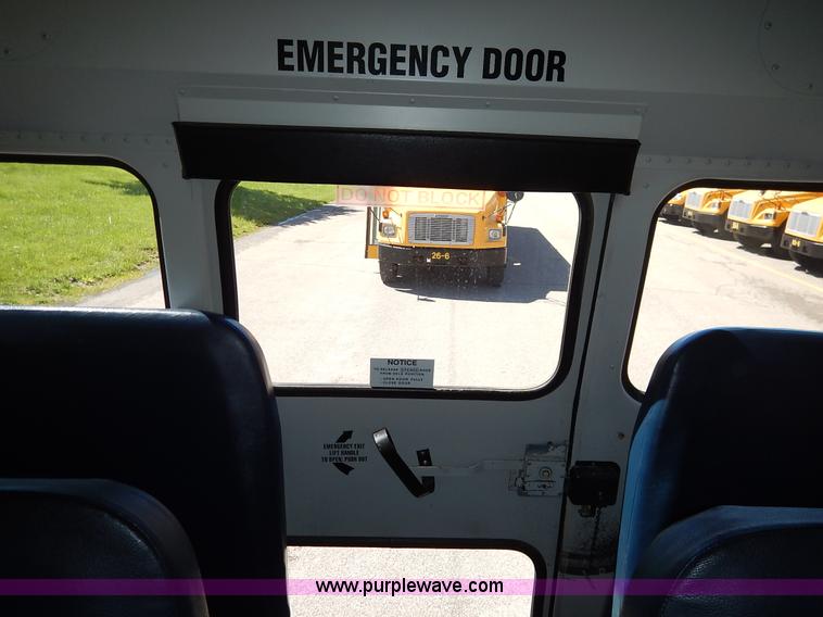 image for item K7442 2005 Freightliner FS65 Thomas school bus