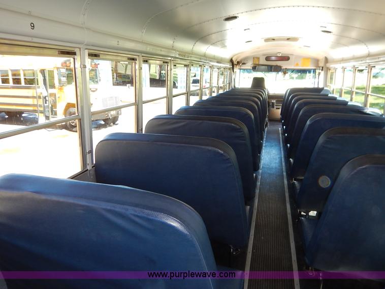 image for item K7442 2005 Freightliner FS65 Thomas school bus
