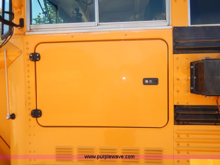 image for item K7442 2005 Freightliner FS65 Thomas school bus