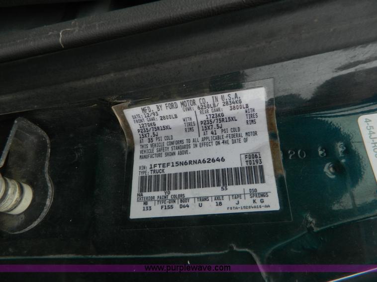 image for item K8137 1994 Ford F150 pickup truck