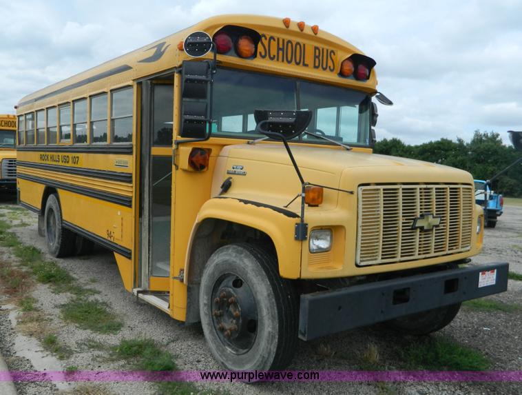 image for item K8138 1995 Blue Bird B7 school bus