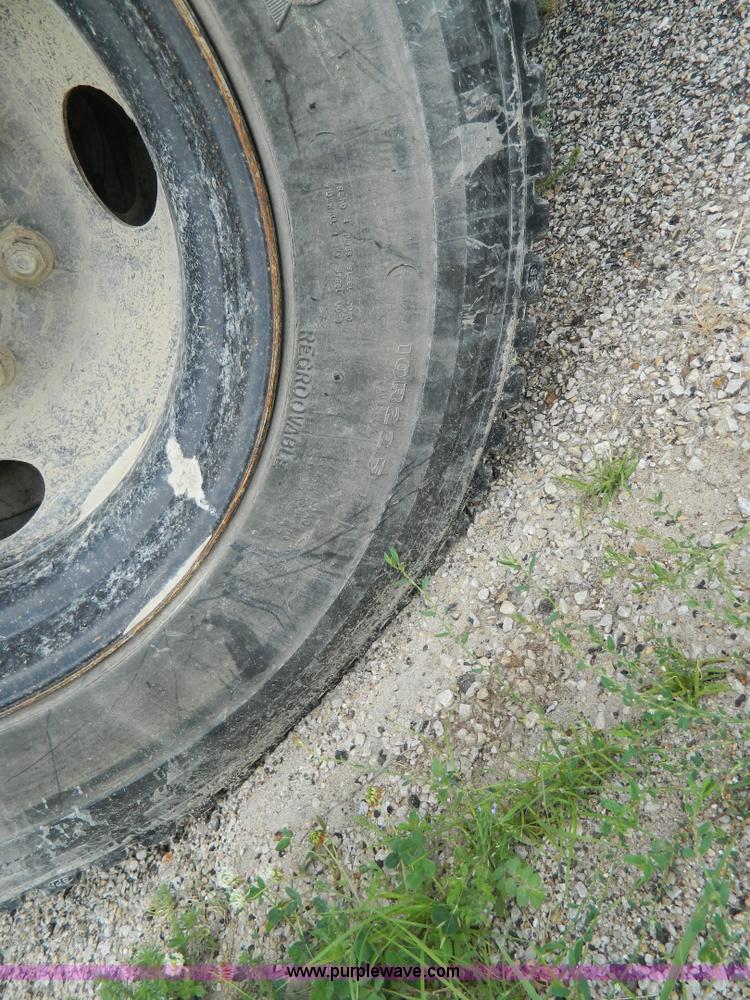 image for item K8138 1995 Blue Bird B7 school bus