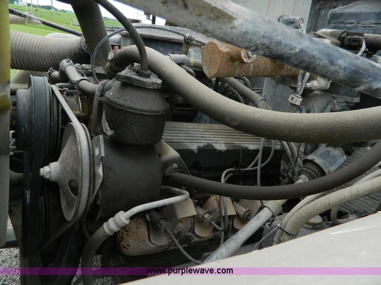 image for item K8138 1995 Blue Bird B7 school bus