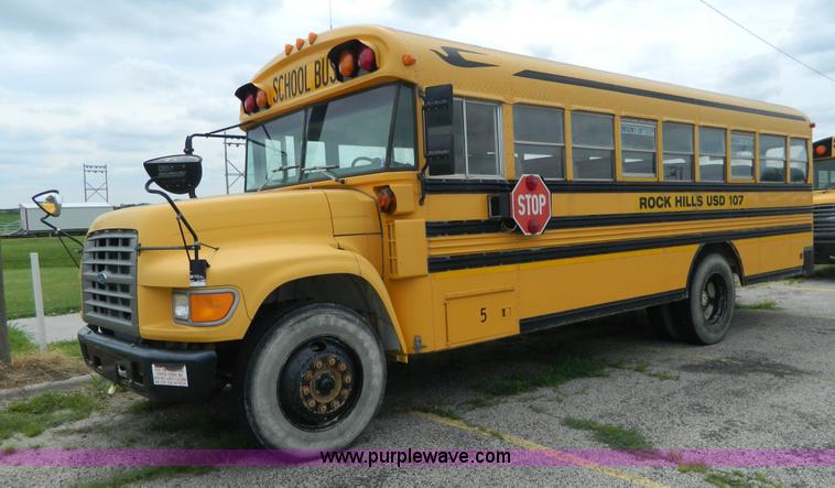 image for item K8139 1996 Blue Bird B800 school bus