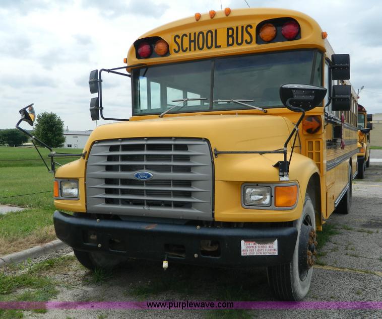 image for item K8139 1996 Blue Bird B800 school bus
