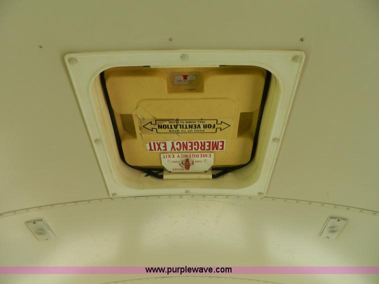 image for item K8139 1996 Blue Bird B800 school bus