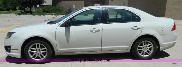 image for item K8141 2010 Ford Fusion S