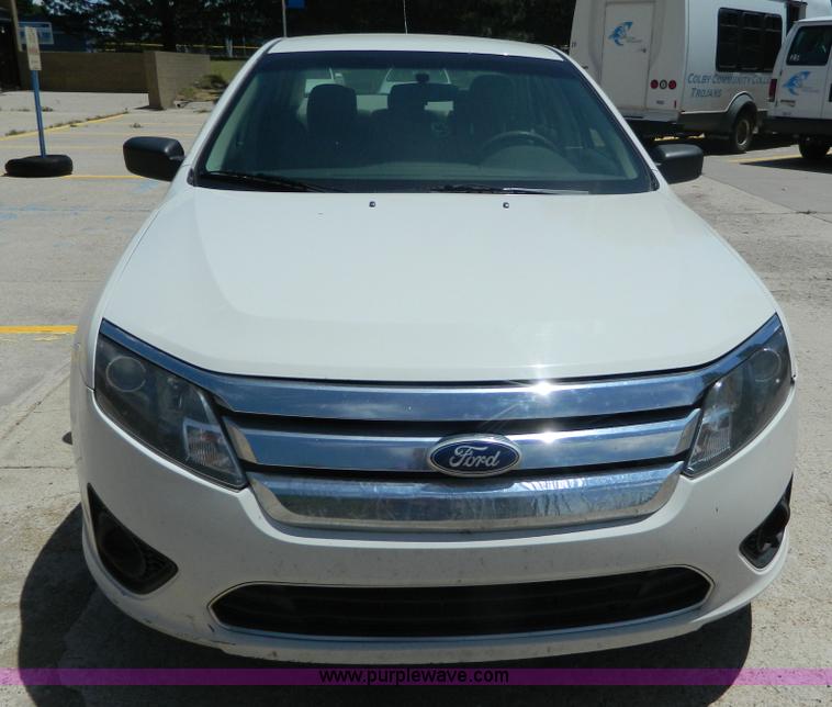 image for item K8142 2010 Ford Fusion S