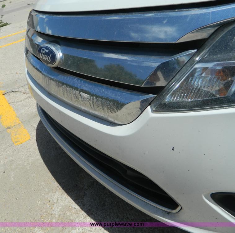 image for item K8142 2010 Ford Fusion S