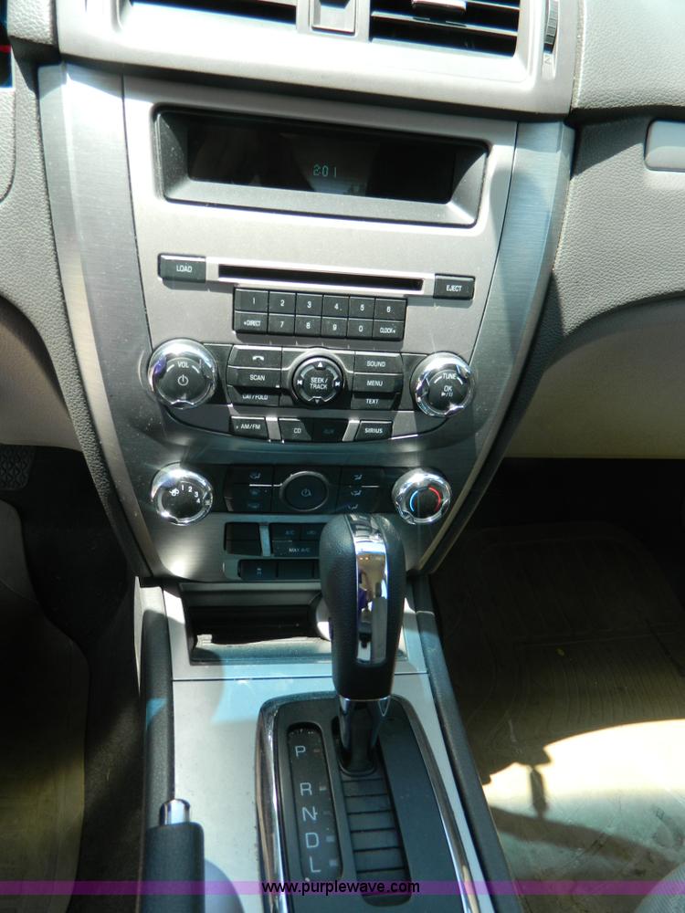 image for item K8142 2010 Ford Fusion S