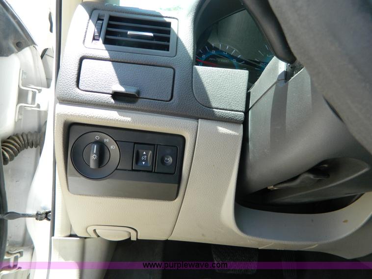 image for item K8142 2010 Ford Fusion S