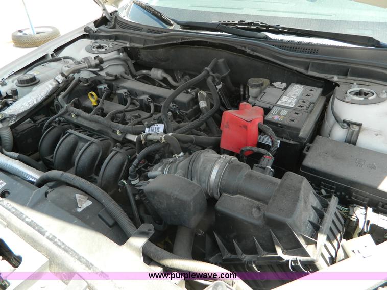 image for item K8142 2010 Ford Fusion S