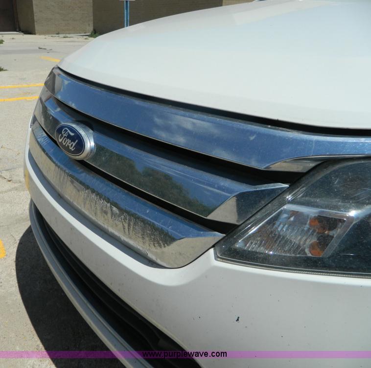 image for item K8142 2010 Ford Fusion S
