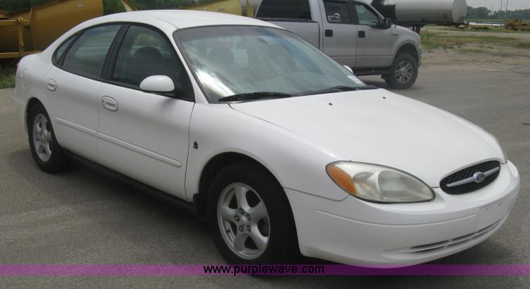 image for item K8683 2002 Ford Taurus SES