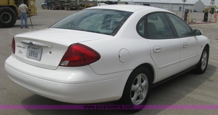 image for item K8683 2002 Ford Taurus SES