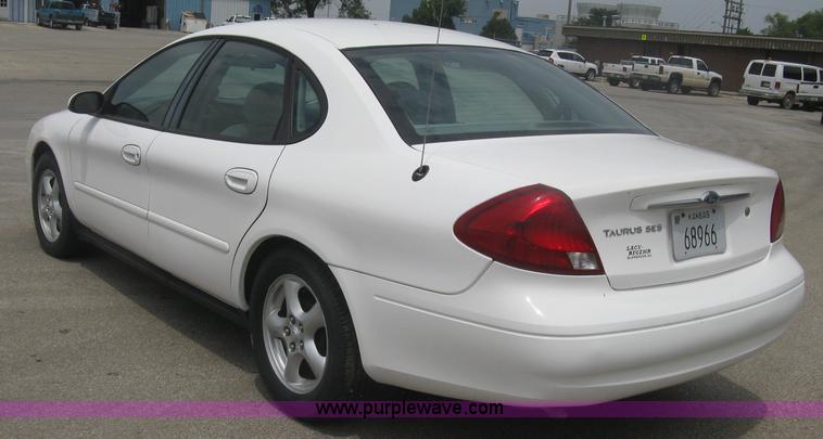 image for item K8683 2002 Ford Taurus SES